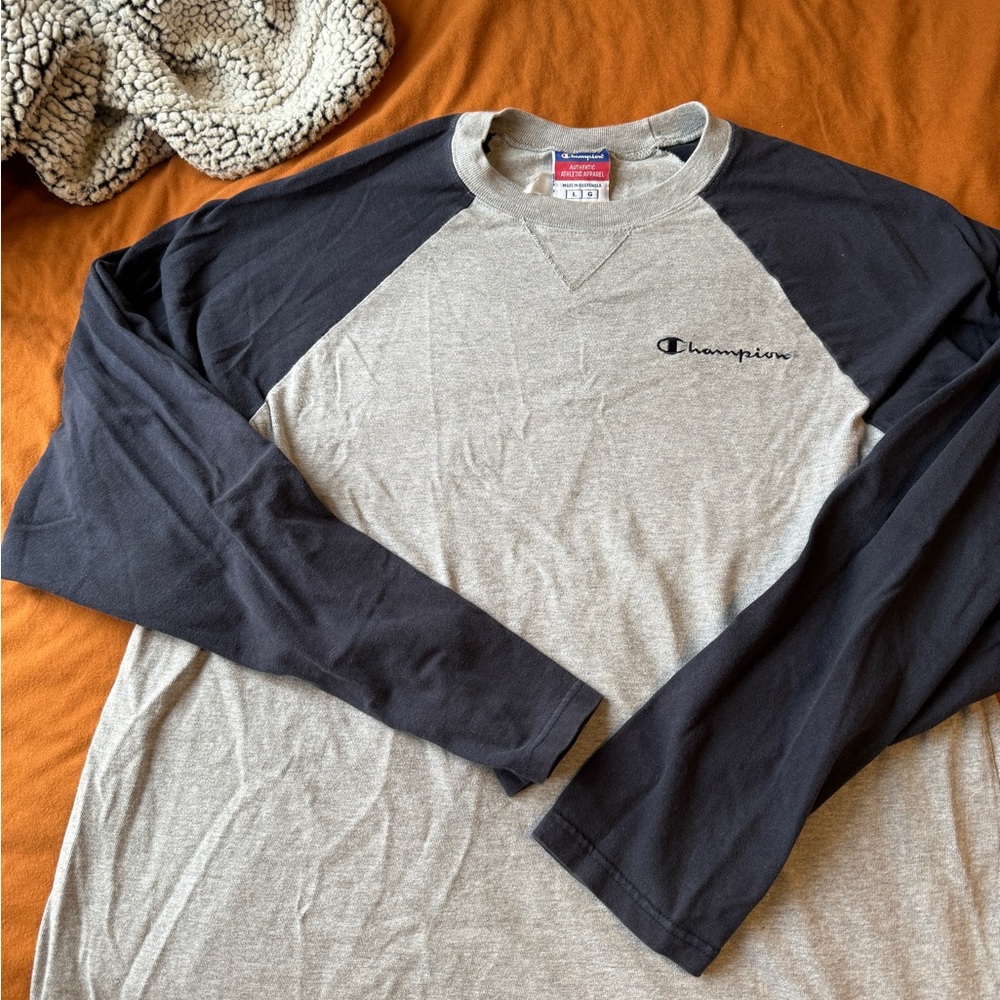 long sleeve champion shirt
